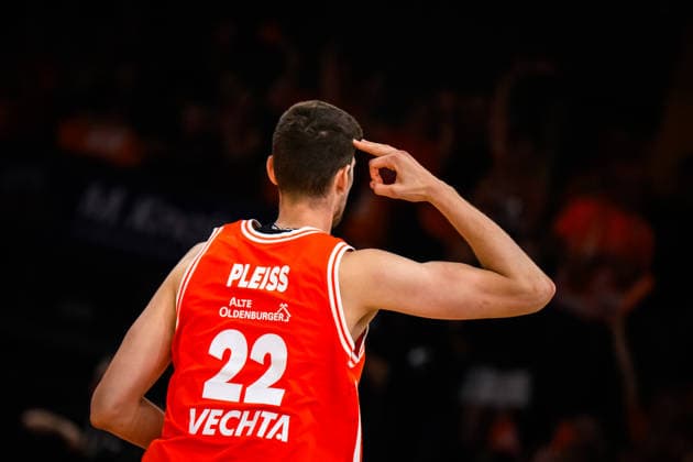 22.05.2026, Rasta Dome, Vechta Basketball, easyCredit Bundesliga, Playoffs Viertelfinale, Rasta Vechta vs. ALBA Berlin Tibor Pleiß Pleiss ( 22 Vechta) *** 22 05 2026, Rasta Dome, Vechta Basketball, easyCredit Bundesliga, Playoffs quarterfinals, Rasta Vechta vs ALBA Berlin Tibor Pleiß Pleiss 22 Vechta