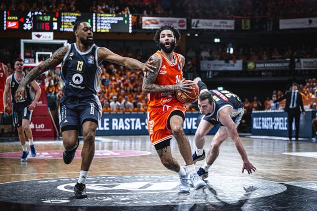 1 Basketball Bundesliga, easyCredit BBL, Season 2025 2026, Men, Playoffs, Quarterfinals, Game 3, 22 05 2026, RASTA Vechta ALBA Berlin Tevin Brown 10 RASTA Vechta in action l Vechta RASTA Dome Lower Saxony Germany