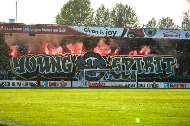 Football Austria, Admiral Bundesliga European Cup Playoff Final ECL 2025 2026, SV Oberbank Ried vs SK Rapid Wien SKR BWT x Oberösterreichische Arena Ried choreography, fans, atmosphere, Ultras, pyrotechnics Copyright: xLukasxBierederx