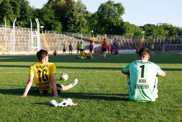 Egon Weber 1, SV Kirchanschöring and Dominik Auerhammer 16, SV Kirchanschöring disappointed in the match between TSV Schwaben Augsburg v SV Kirchanschöring, Football, Men, Regionalliga Bayern Relegation, 2025 2026, Matchday 2 on 22 05 2026 in Augsburg, Rosenaustadion Bayern Germany