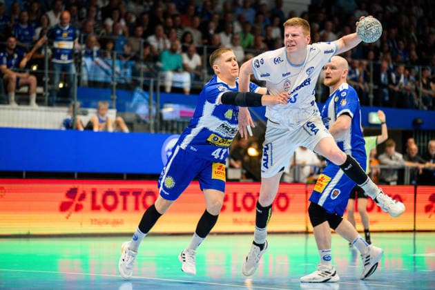 Niels Gerardus Versteijnen TBV Lemgo Lippe, 25 , Vukasin Antonijevic ThSV Eisenach, 41 GER, ThSV Eisenach v TBV Lemgo Lippe, 1 Daikin Handballbundesliga, Handball, Matchday 32, Season 2025 2026, 22 05 2026 GER, ThSV Eisenach v TBV Lemgo Lippe, 1 Daikin Handballbundesliga, Handball, Matchday 32, Season 2025 2026, 22 05 2026 Eisenach Copyright: xEibner-Pressefoto MartinxHerbstx EP_MHT