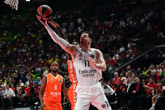 Valencia Basket v Real Madrid Euroleague Final Four Mario Hezonja of Real Madrid in action during the Euroleague match, Final Four Semifinal between Valencia Basket v Real Madrid played at ATHENS Telekom Center Athens Stadium on May 22nd 2026 in Athens Greece Athens Greece Basketball Copyright: xAgenciaxLOFx