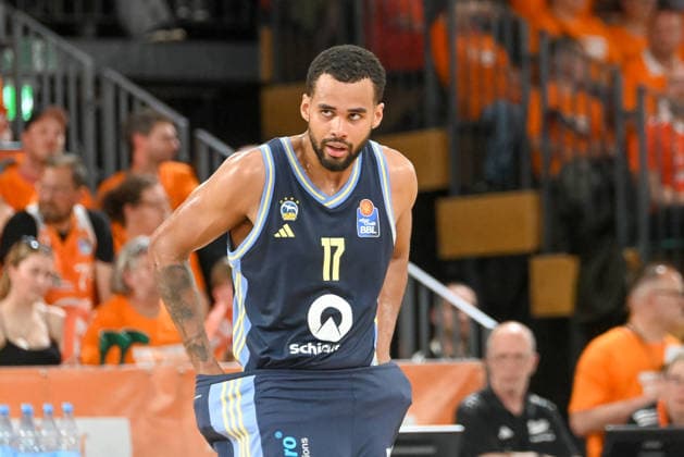 Norris Agbakoko ALBA Berlin, 17 RASTA Vechta vs ALBA Berlin, easyCredit Basketball Bundesliga, Play Off, Season 2025 2026, 22 05 2026, RASTA Vechta vs ALBA Berlin, easyCredit Basketball Bundesliga, Play Off, Season 2025 2026, 22 05 2026 Vechta Copyright: xEibner-Pressefoto RobertxGertzenx EP_RGN