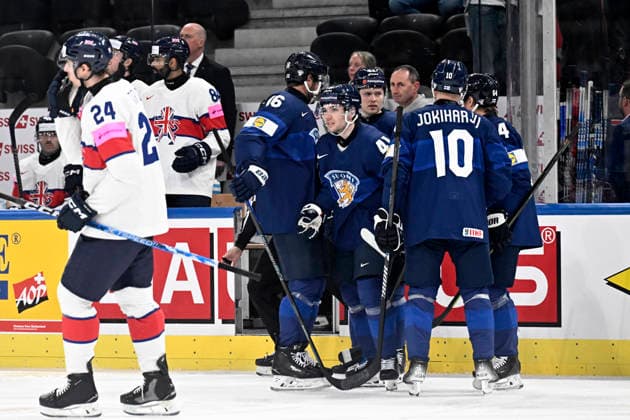 LKS 20260522 Team Finland celebrates 1-0 goal by Ville Heinola during the 2026 IIHF Ice hockey, Eishockey World Championships preliminary round group A match between Finland and Great Britain in Zurich on May 22th, 2026. - RONI REKOMAA Zürich Switzerland Ygllj7k3UBQ  Copyright: xRonixRekomaax Ygllj7k3UBQ