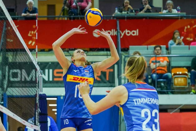 2026-05-22 Netherlands v Ukraine - Four Nations Cup APELDOORN, NETHERLANDS - MAY 22: Sarah Van Aalen of The Netherlands, Eline Timmerman of The Netherlands during the Four Nations Cup match between Netherlands and Ukraine at Omnisport on May 22, 2026 in Apeldoorn, Netherlands. Apeldoorn Omnisport Netherlands Content not available for redistribution in The Netherlands directly or indirectly through any third parties. Copyright: xAndrexWeeningx