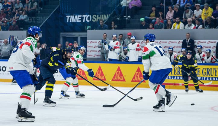 260522 Oliver Ekman Larsson of Sweden during the 2026 IIHF Ice Hockey World Championship match between Sweden and Italy on May 22, 2026 in Fribourg Photo Jesper Zerman BILDBYRAN kod JZ JZ0726 ishockey ice hockey ishockey vm 2026 vm 2026 iihf world championship sverige sweden italien italy bbeng  Copyright: JESPERxZERMAN BB260522JZ098