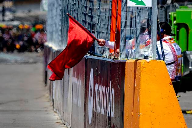 MONTREAL - Red flag during the practice session of the Formula 1 Canada Race at the Circuit Gilles Villeneuve on May 22, 2026 in Montreal, Canada. (Photo by DeFodi Images) - *** MONTREAL Red flag during the practice session of the Formula 1 Canada Race at the Circuit Gilles Villeneuve on May 22, 2026 in Montreal, Canada Photo by DeFodi Images