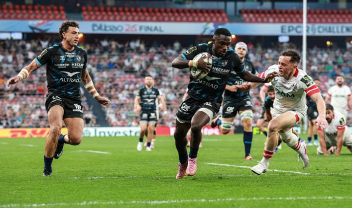 2026 European Rugby Challenge Cup Final, San Mames Stadium, Bilbao, Spain 22 5 2026 Montpellier Herault Rugby vs Ulster Montpellier™s Gabriel N Gandebe scores their first try despite Michael Lowry of Ulster Gabriel N Gandebe scores their first try despite Michael Lowry 22 5 2026  Copyright: x INPHO DanxSheridanx DAN_0994