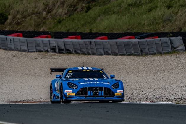Lucas Auer 22, Mercedes AMG Team Landgraf pilots his Mercedes AMG GT3 at the DTM race on May 22, 2026 at Circuit Park Zandvoort The racing car in bright blue with white stripes and AMG branding drives on the dry race track in front of the track boundary Lucas Auer 22, Mercedes AMG Team Landgraf at DTM training in Zandvoort Copyright: xMichaelxSchäferx