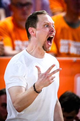 22 05 2026, Rasta Dome, Vechta Basketball, easyCredit Bundesliga, Playoffs quarterfinals, Rasta Vechta vs ALBA Berlin cheers Christian Held Head Coach Vechta