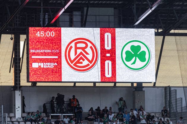 2 Bundesliga, Relegation Rot Weiss Essen SpVgg Greuther Fürth 22 05 2026 Half-time score on screen 2 Bundesliga, Relegation Rot Weiss Essen SpVgg Greuther Fürth Stadion an der Hafenstraße, Essen 22 05 2026 DFL DFB regulations prohibit any use of photographs as image sequences and or quasi video Copyright: xBEAUTIFULxSPORTS Buriakovx
