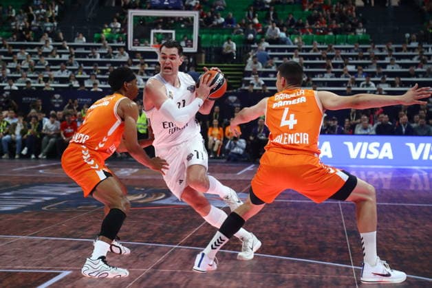 Valencia Basket v Real Madrid Euroleague Final Four Mario Hezonja of Real Madrid during the Euroleague match, Final Four Semifinal between Valencia Basket v Real Madrid played at ATHENS Telekom Center Athens Stadium on May 22nd 2026 in Athens Greece Athens Greece Basketball Copyright: xAgenciaxLOFx