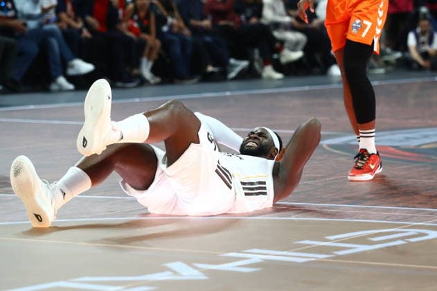 Valencia Basket v Real Madrid Euroleague Final Four Usman Garuba of Real Madrid injuries during the Euroleague match, Final Four Semifinal between Valencia Basket v Real Madrid played at ATHENS Telekom Center Athens Stadium on May 22nd 2026 in Athens Greece Athens Greece Basketball Copyright: xAgenciaxLOFx