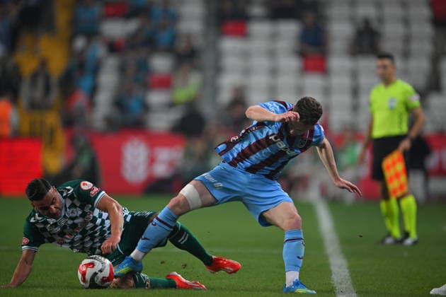 Trabzonspor v TUMOSAN Konyaspor - Turkish Cup Final ANTALYA, TURKIYE - MAY 22: Mustafa Eskihellac (19) of Trabzonspor in action during Turkish Cup final between Trabzonspor and TUMOSAN Konyaspor at Corendon Airlines Park Antalya Stadium in Antalya, Turkiye on May 22, 2026. Hakan Nural Anadolu Antalya Turkey. Editorial use only. Please get in touch for any other usage.  Copyright: x2026xAnadoluxHakanxNuralx