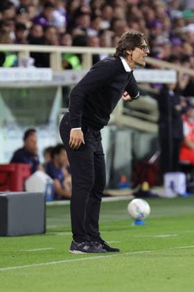 ACF Fiorentina v Atalanta - Campionato Serie A Head Coach Paolo Vanoli of ACF Fiorentina gestures during the Italian Serie A football match between ACF Fiorentina and Atalanta, on May 22 ,2026 at the Artemio-Franchi stadium in Florence. Firenze FI Italy  Copyright: xAndreaxMartinix originalFilename:martini-acffiore260522_npohG.jpg