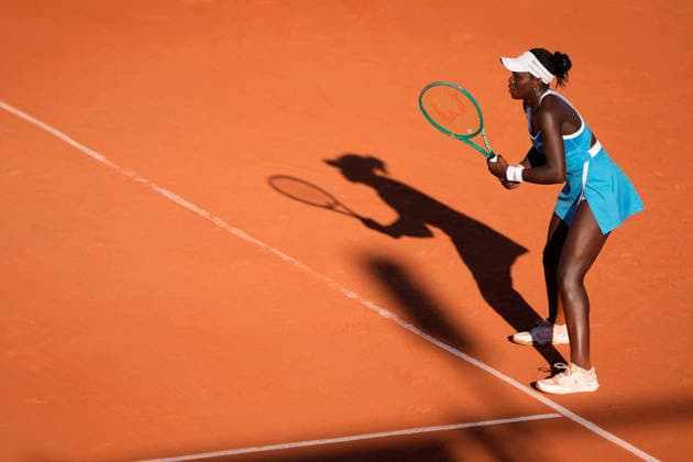 2026 WTA, Tennis Damen Strasbourg 500 - Semi Finals (Day 6) Mboko (CAN) V Cristain (ROU) (3rd Set) Victoria Mboko in action during the semifinal at the 2026 WTA Internationaux de Strasbourg Women s tennis tournament at the Tennis Club de Strasbourg in Strasbourg, France, on May 22, 2026. Strasbourg France  Copyright: xOwenxHammondx originalFilename:hammond-2026wtai260522_np7U4.jpg