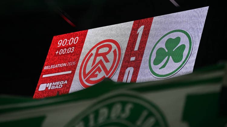 22 05 2026 Soccer season 2025 2026 Relegation 2 Soccer Bundesliga first leg Rot Weiss Essen RWE SpVgg Greuther Fürth Kleeblatt Sportfoto Zink xwoxzix DFL regulations prohibit any use of photographs as image sequences and or quasi video only for editorial use Final result on scoreboard