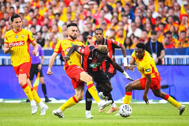 FOOTBALL : RC Lens vs OGC Nice - Coupe de France - Finale - 22 05 2026 Kojo Peprah Oppong (OGC Nice) Adrien Thomasson (RC Lens) Saint DenisFrance  Copyright: xBaptistexAutissierx