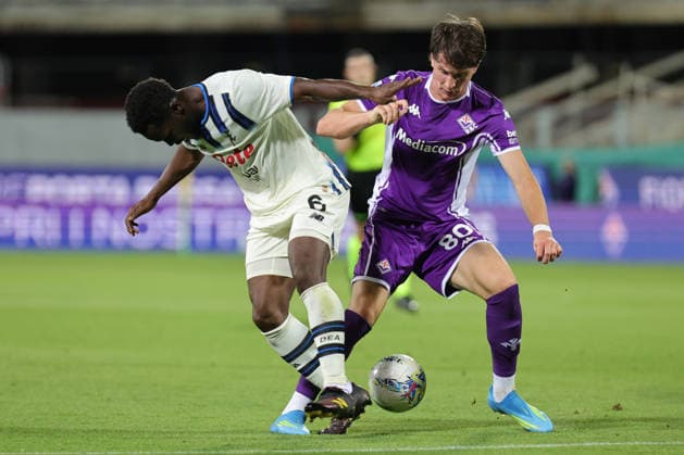 ACF Fiorentina v Atalanta - Campionato Serie A Giovanni Fabbian of ACF Fiorentina and Yunus Musah of Atalanta,battle for the ball during the Italian Serie A football match between ACF Fiorentina and Atalanta, on May 22 ,2026 at the Artemio-Franchi stadium in Florence. Firenze FI Italy  Copyright: xAndreaxMartinix originalFilename:martini-acffiore260522_npsCc.jpg