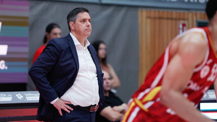In the picture Head Coach Sasa Filipovski Wuerzburg Baskets 22 05 2026, Basketball, Fitness First Wuerzburg Baskets vs Telekom Baskets Bonn, easyCredit BBL Playoffs, 3 Quarterfinals, Germany, 97072, tectake Arena Wuerzburg, Copyright: HMBxMedia xJulienxBecker