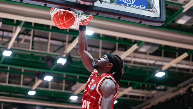 In the picture Charles Thompson Wuerzburg Baskets, 32 with the dunk 22 05 2026, Basketball, Fitness First Wuerzburg Baskets vs Telekom Baskets Bonn, easyCredit BBL Playoffs, 3 Quarterfinals, Germany, 97072, tectake Arena Wuerzburg, Copyright: HMBxMedia xJulienxBecker