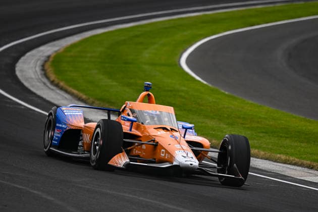 INDIANAPOLIS, IN - MAY 24: Scott Dixon (9) PNC Bank Chip Ganassi Honda drives through turn three during practice on NTT IndyCar, Indy Car, IRL, USA Series Miller Lite Carb Day on May 22, 2026, at the Indianapolis Motor Speedway in Indianapolis, Indiana. (Photo by Michael Allio Icon Sportswire) AUTO: MAY 22 NTT IndyCar Series Miller Lite Carb Day EDITORIAL USE ONLY Icon116260522015
