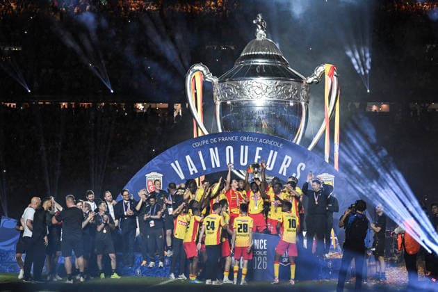 French Cup - RC Lens wins over OGC Nice FA RC Lens’ players celebrate their win over during OGC Nice after the French Cup final football match at the Stade de France in Paris on May 22, 2026. Photo by Firas Abdullah ABACAPRESS.COM Paris Ile-de-France France  Copyright: xAbdullahxFiras ABACAx