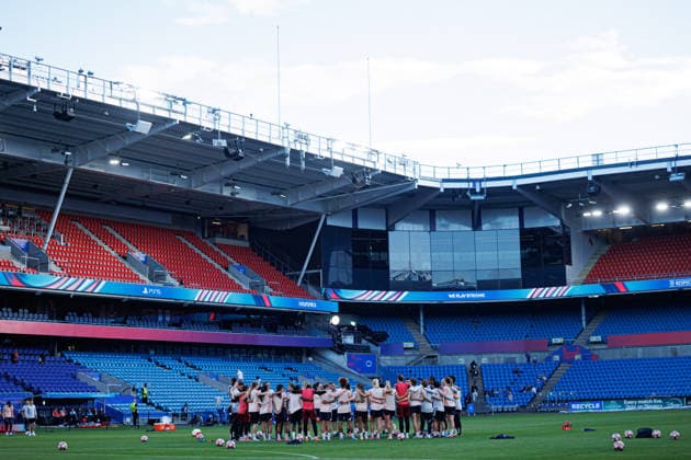 Players and staff of OL seen during the OL Lyonnes Official Training Session before UEFA Womens Champions League 2026 final (Maciej Rogowski Ball Raw Images) Oslo Ullevaal Stadion Norway Copyright: xMaciejxRogowskix maciejrogowski_22_05_2026_lyoness-102