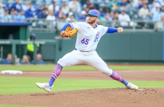 MAY 22, 2026: Kansas City Royals starting pitcher Noah Cameron (65) throws a pitch in the 1st inning against the Seattle Mariners at Kauffman Stadium in Kansas City, MO. CSM MLB, Baseball Herren, USA 2026: Mariners Vs Royals May 22  - ZUMAc04_ 20260522_zma_c04_068 Copyright: xRomanxPunox