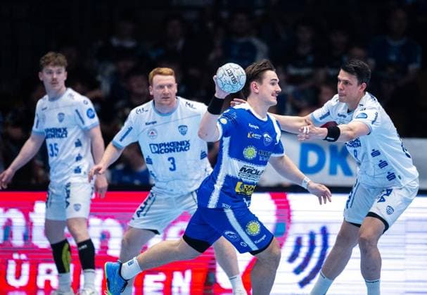 DAIKIN HBL HANDBALL MEN 1 BL 32 GAME DAY THSV EISENACH TBV LEMGO LIPPE FOR EDITORIAL PURPOSES ONLY p 22 05 2026 Eisenach DAIKIN HBL Handball 1 Bundesliga Men Season 2025 2026 32 Matchday Werner Assmann Halle ThSV Eisenach TBV Lemgo Lippe in photo Felix Aellen 22 ThSV Eisenach in duel with Frederik Simak 8 TBV Lemgo Lippe Germany Thuringia Eisenach Copyright SaschaxFromm Copyright: SaschaxFromm doc85yrperayd1s4lvnqv ,EDITORIAL USE ONLY Copyright: SaschaxFromm