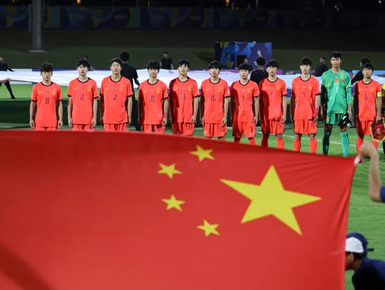 (260523) -- JEDDAH, May 23, 2026 -- China a starting lineup stand during the pre-match national anthem ceremony before the final between China and Japan at the 2026 AFC U17, U 17 Asian Cup in Jeddah, Saudi Arabia, May 22, 2026. ) (SP)SAUDI ARABIA-JEDDAH-FOOTBALL-AFC U17 ASIAN CUP 2026-CHINA VS JAPAN WangxHaizhou 