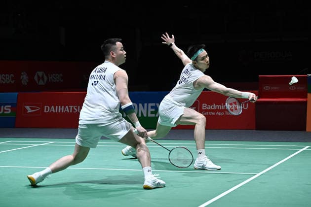 260522 -- KUALA LUMPUR, May 22, 2026 -- Aaron Chia Teng Fong Soh Wooi Yik R of Malaysia compete during the men s doubles quarterfinal match against Hu Keyuan Lin Xiangyi of China at 2026 Malaysia Masters badminton tournament in Kuala Lumpur, Malaysia, May 22, 2026. Photo by Xinhua SPMALAYSIA-KUALA LUMPUR-BADMINTON-MALAYSIA MASTERS-MEN S DOUBLES ChongxVoonxChung  (SP)MALAYSIA-KUALA LUMPUR-BADMINTON-MALAYSIA MASTERS-MEN S DOUBLES IMAGO ChongxVoonxChung  imago images 0857325206