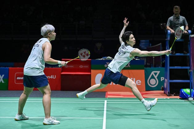 260522 -- KUALA LUMPUR, May 22, 2026 -- Chen Tang Jie R Toh Ee Wei compete during the mixed doubles quarterfinal between Gao Jiaxuan Wei Yaxin of China and Chen Tang Jie Toh Ee Wei of Malaysia at 2026 Malaysia Masters badminton tournament in Kuala Lumpur, Malaysia, May 22, 2026. Photo by Xinhua SPMALAYSIA-KUALA LUMPUR-BADMINTON-MALAYSIA MASTERS-MIXED DOUBLES ChongxVoonxChung  (SP)MALAYSIA-KUALA LUMPUR-BADMINTON-MALAYSIA MASTERS-MIXED DOUBLES IMAGO ChongxVoonxChung  imago images 0857325313