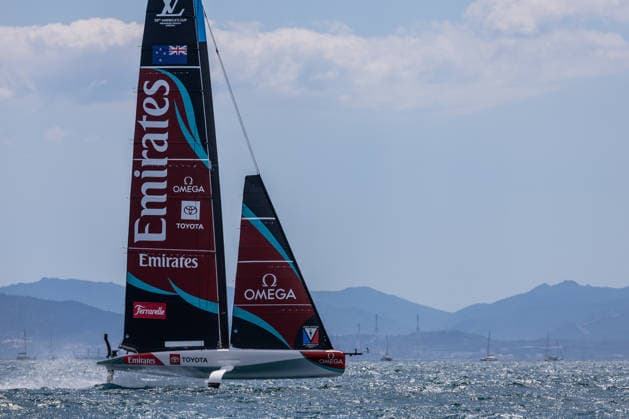 Louis Vuitton 38th America s Cup Preliminary Regatta Sardinia Emirates Team New Zealand competes during the first day of the Louis Vuitton 38th America s Cup Preliminary Regatta Sardinia in Cagliari, Italy, on May 22, 2026. The preliminary regatta in Sardinia, part of the 38th America s Cup and sponsored by Louis Vuitton, provides teams with an opportunity to test their skills ahead of the event in Naples in 2027. The races take place in the Gulf of Cagliari, featuring fully equalized AC40 one-design yachts capable of reaching speeds exceeding 40 knots. cagliari - Italy  Copyright: xMauroxUjettox originalFilename:ujetto-louisvui260522_npWgD.jpg