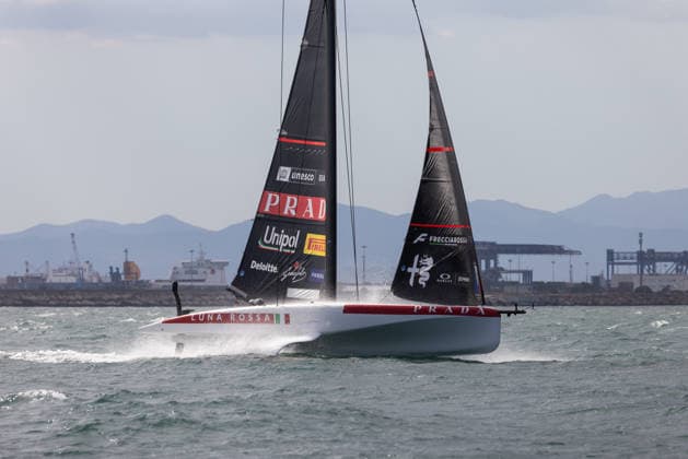 Louis Vuitton 38th America s Cup Preliminary Regatta Sardinia Luna Rossa 2 competes during the first day of the Louis Vuitton 38th America s Cup Preliminary Regatta Sardinia in Cagliari, Italy, on May 22, 2026. The preliminary regatta in Sardinia, part of the 38th America s Cup and sponsored by Louis Vuitton, provides teams with the first opportunity to test their skills as they prepare for the event in Naples in 2027. The races take place in the Gulf of Cagliari, featuring fully equalized AC40 one-design yachts capable of reaching speeds exceeding 40 knots. cagliari - Italy  Copyright: xMauroxUjettox originalFilename:ujetto-louisvui260522_npHNO.jpg