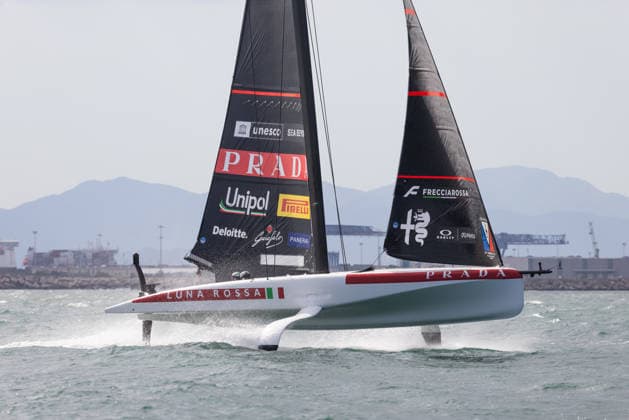 Louis Vuitton 38th America s Cup Preliminary Regatta Sardinia Luna Rossa 2 competes during the first day of the Louis Vuitton 38th America s Cup Preliminary Regatta Sardinia in Cagliari, Italy, on May 22, 2026. The preliminary regatta in Sardinia, part of the 38th America s Cup and sponsored by Louis Vuitton, provides teams with the first opportunity to test their skills as they prepare for the event in Naples in 2027. The races take place in the Gulf of Cagliari, featuring fully equalized AC40 one-design yachts capable of reaching speeds exceeding 40 knots. cagliari - Italy  Copyright: xMauroxUjettox originalFilename:ujetto-louisvui260522_npDq4.jpg