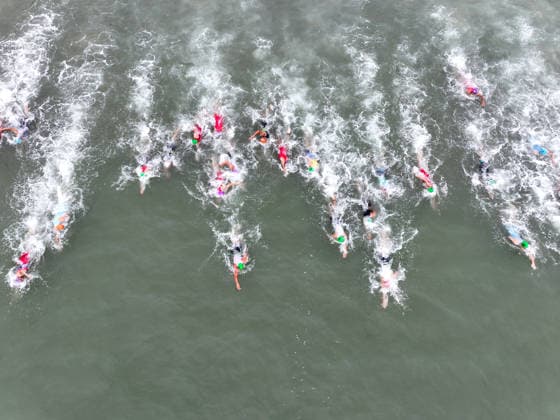 2026 Lianyungang Triathlon Asian Cup Contestants compete in the Excellent Group of the 2026 Lianyungang Triathlon Asian Cup in Lianyungang, Jiangsu Province, China on May 23, 2026. Lianyungang Jiangsu China  Copyright: xCFOTOx i1779547964478