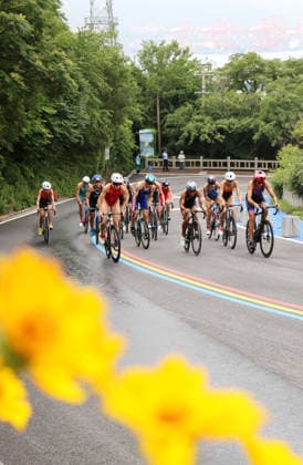 2026 Lianyungang Triathlon Asian Cup Contestants compete in the Excellent Group of the 2026 Lianyungang Triathlon Asian Cup in Lianyungang, Jiangsu Province, China on May 23, 2026. Lianyungang Jiangsu China  Copyright: xCFOTOx i1779547965438