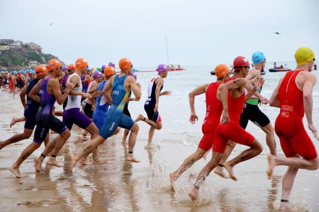 2026 Lianyungang Triathlon Asian Cup Contestants compete in the Excellent Group of the 2026 Lianyungang Triathlon Asian Cup in Lianyungang, Jiangsu Province, China on May 23, 2026. Lianyungang Jiangsu China  Copyright: xCFOTOx i1779547966764