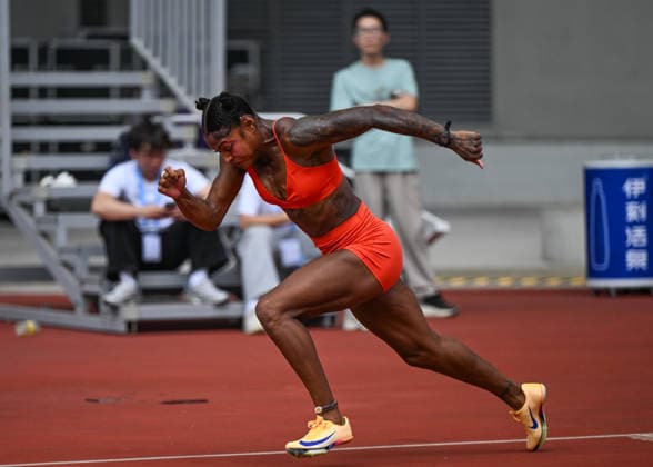 Wanda Diamond League Xiamen 2026 - Training Session XIAMEN, CHINA - MAY 22: American hurdles star Tonea Marshall practices her start during a track training session on the eve of the Xiamen Diamond League, the second leg of the 2026 Wanda Diamond League circuit, at the Xiamen Egret Stadium in Xiamen, Fujian province, China, on May 22, 2026. Xiamen China  Copyright: xArturxWidakx originalFilename:widak-wandadia260522_nppc6.jpg