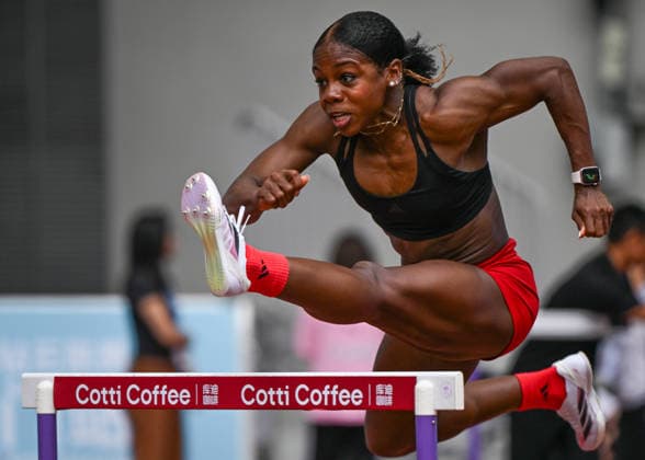 Wanda Diamond League Xiamen 2026 - Training Session XIAMEN, CHINA - MAY 22: Jamaican Olympic hurdles medalist Megan Simmonds clears a hurdle during a track training session on the eve of the Xiamen Diamond League, the second leg of the 2026 Wanda Diamond League circuit, at the Xiamen Egret Stadium in Xiamen, Fujian province, China, on May 22, 2026. Xiamen China  Copyright: xArturxWidakx originalFilename:widak-wandadia260522_npMpv.jpg