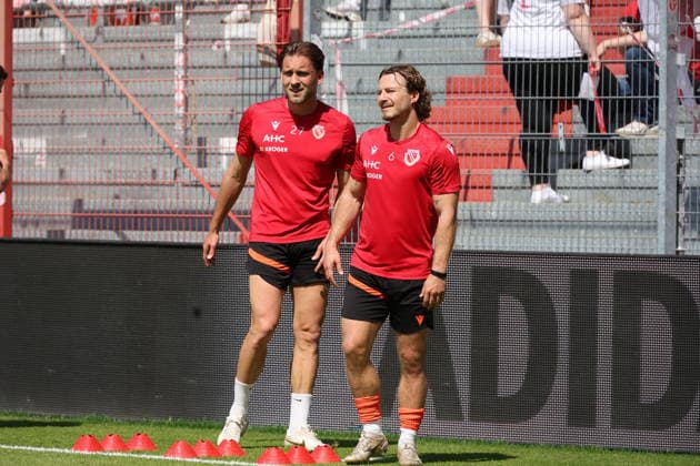 27 Dennis Slamar Energie Cottbus, l and 6 Jonas Hofmann Energie Cottbus Football Landespokal Brandenburgt 2025 2026 Final FC Energie Cottbus VfB Krieschow 1921
