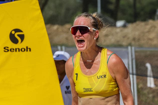 (260523) -- LAGUNA PROVINCE, May 23, 2026 -- Valentyna Davidova of Ukraine reacts after scoring a point during the women s round of 16 match between Valentyna Davidova and Anhelina Khmil of Ukraine against Alexis Durish and Audrey Koenig of the United States in the Volleyball World Beach Pro Tour Challenge in Laguna Province, the Philippines, on May 23, 2026. ) (SP)PHILIPPINES-LAGUNA PROVINCE-VOLLEYBALL WORLD BEACH PRO TOUR CHALLENGE ROUELLExUMALI 