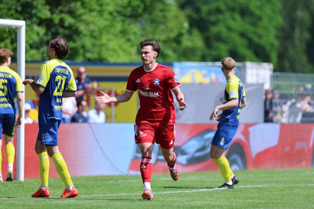 Soccer I Men I Season 2025 2026 I SHFV Lotto Cup I Final I SV Todesfelde 1 FC Phönix Lübeck I 23 05 2026 Jonathan Stöver 10, 1 FC Phönix Lübeck celebrates his second goal Todesfelde Joda Sportpark Schleswig Holstein Germany Copyright: xLobeca FabianxLamprechtx
