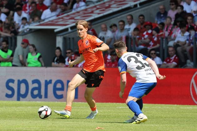8 Lukas Michelbrink Energie Cottbus, on the ball Football Landespokal Brandenburgt 2025 2026 Final FC Energie Cottbus VfB Krieschow 1921