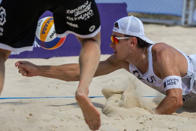 (260523) -- LAGUNA PROVINCE, May 23, 2026 -- Laurenc Grossig of Austria makes a save during the men s round of 16 match between Paul Pascariuc Alexander Horst of Austria and Julian Horl Laurenc Grossig of Austria at the Volleyball World Beach Pro Tour Challenge in Laguna Province, the Philippines, May 23, 2026. ) (SP)PHILIPPINES-LAGUNA PROVINCE-VOLLEYBALL-WORLD BEACH PRO TOUR CHALLENGE RouellexUmali 