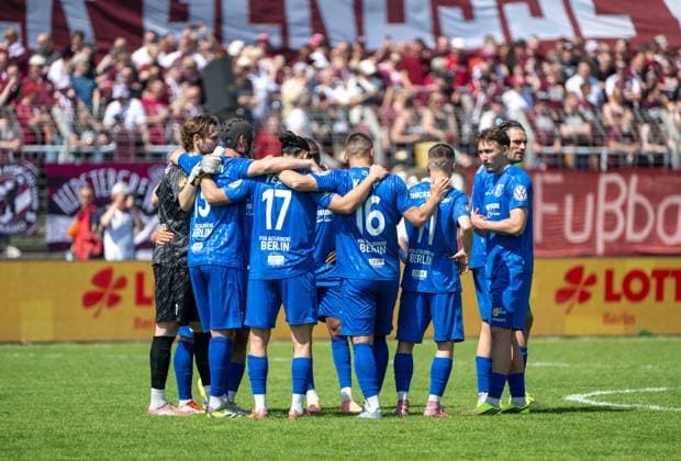 Soccer, Men, Season 2025 2026, Final COSY WASCH Landespokal Berlin, VSG Altglienicke BFC Dynamo, VSG motivation before the game in the circle, 23 05 2026, Copyright: xMatthiasxKochx