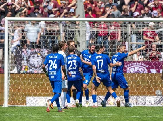 Soccer, Men, Season 2025 2026, Final COSY WASCH Landespokal Berlin, VSG Altglienicke BFC Dynamo, Goalkeeper Luis Zwick VSG Altglienicke is celebrated by his teammates after saving a penalty, 23 05 2026, Copyright: xMatthiasxKochx