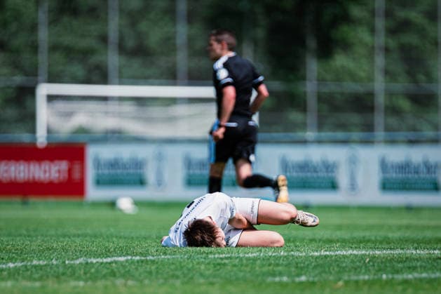 Lower Saxony Cup TuS Bersenbrück vs Lüneburger SK, 23 05 2026 Nevio Scheuer Lüneburger SK Hansa, 18 lies on the ground Lower Saxony Cup, Final Amateurs TuS Bersenbrück vs Lüneburger SK on 23 05 2026 at August Wenzel Stadium, Barsinghausen Copyright: xBEAUTIFULxSPORTS Tonhäuserx