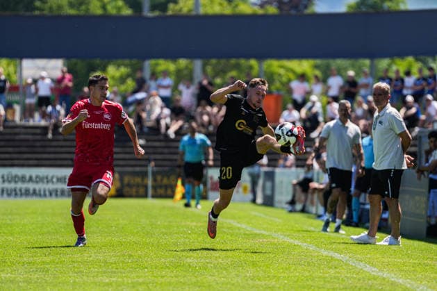 SBFV Rothaus Pokal, Bahlinger SC vs FC 08 Villingen, 23 05 2026 duel between Rico Wehrle Bahlinger SC, 14 and Kevin Müller FC 08 Villingen, 20 SBFV Rothaus Pokal, Bahlinger SC vs FC 08 Villingen, Karl Heitz Stadion Offenburg, 23 05 2026 Copyright: xBEAUTIFULxSPORTS Boscox